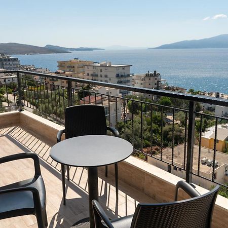 Blissful Apartments Sarande Bagian luar foto