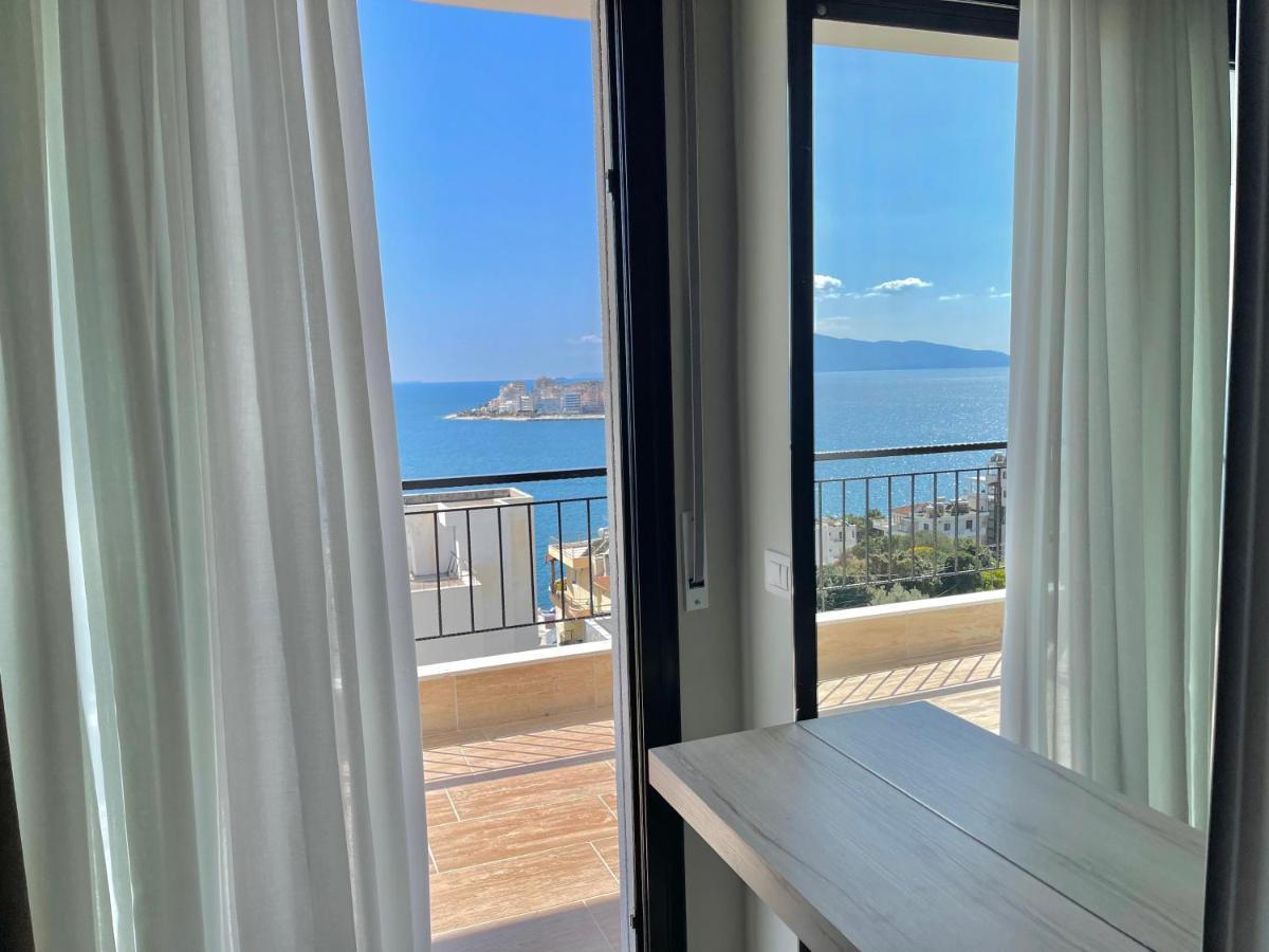 Blissful Apartments Sarande Bagian luar foto