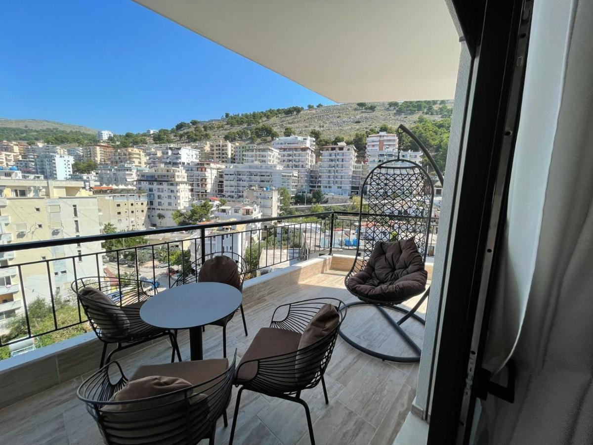 Blissful Apartments Sarande Bagian luar foto
