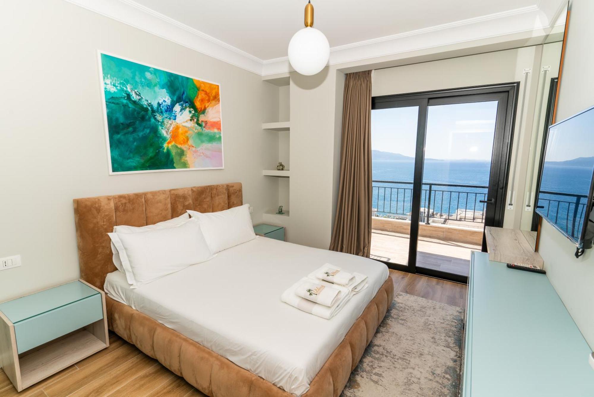 Blissful Apartments Sarande Bagian luar foto