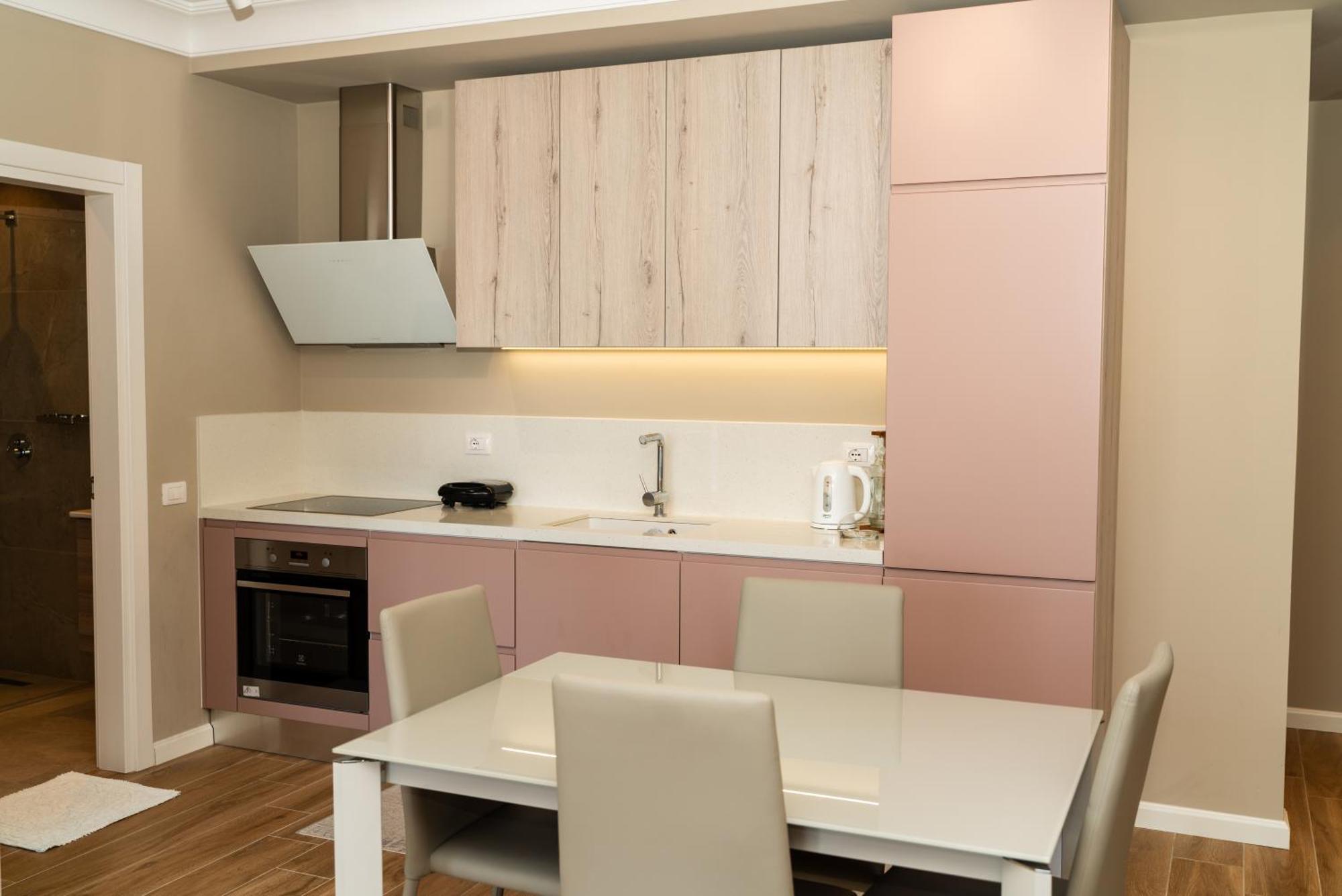 Blissful Apartments Sarande Bagian luar foto